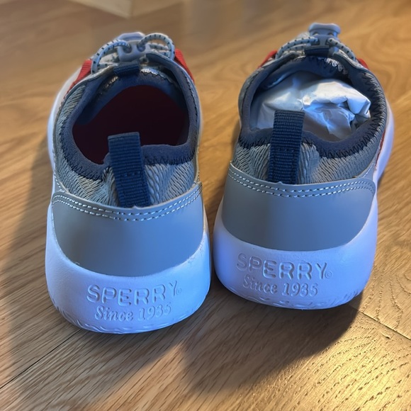 New in box! Sperry Top-Slider - Picture 2 of 5